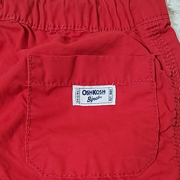 OshKosh B'gosh, Boy's Red Shorts, size 8 - Picture 4 of 7